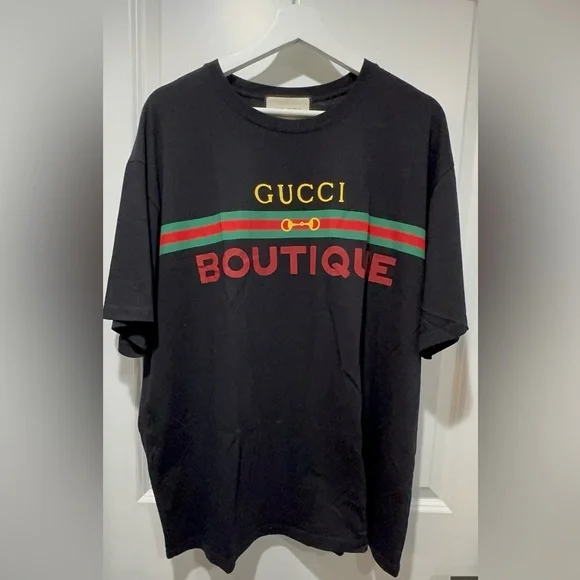 Gucci Boutique Print Cotton T-shirt - Picture 5 of 16